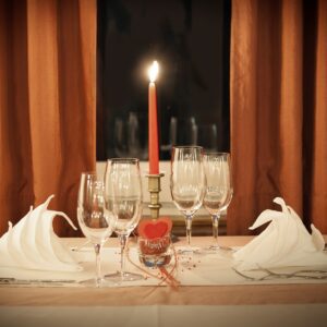 Una cena romantica e una musica dolce