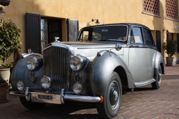 Automobile Romantica – L’ Amore e una stupenda automobile