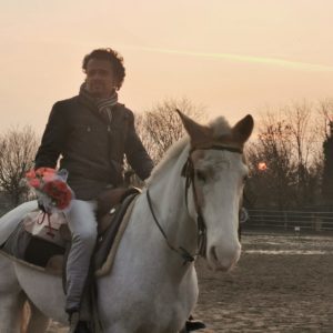 Un cavallo bianco e un messaggio d’amore