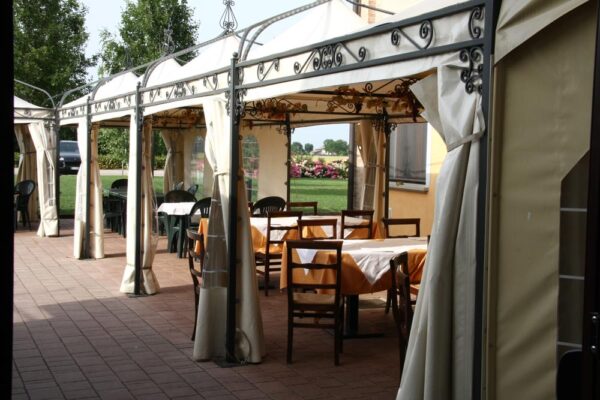Un volo in mongolfiera e un agriturismo in campagna
